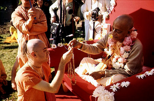 Srila Prabhupada gives initiation to his disciples in Germany